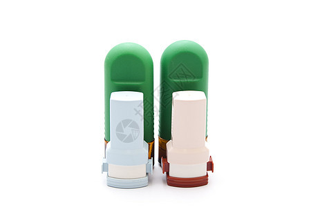 白色背景上带有纳瑟喷雾的Asthma吸入器绿色红花支气管药品吸入器鼻音红色健康哮喘鼻子图片