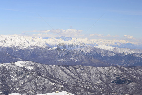 白滑雪斜坡冰川运动全景阳光蓝色季节天空山脉勘探山峰图片