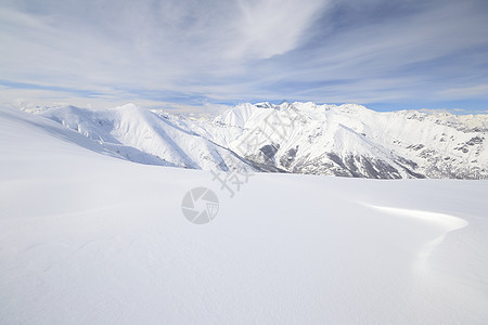 白滑雪斜坡天空季节风景勘探运动冰川全景山峰山脉阳光图片