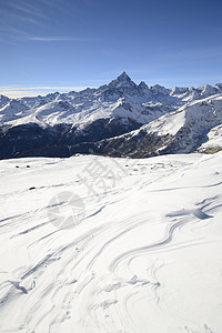 维索山的冬季风景岩石勘探季节地区山峰冰川荒野寂寞冒险山脉图片