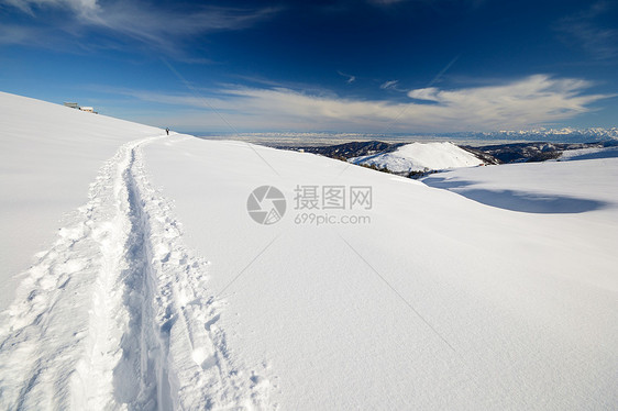 阿尔卑斯山的冬季冒险荒野全景成就愿望运动山峰移动季节极限粉雪图片