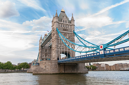 伦敦塔桥景观蓝色历史运输游客天空建筑英语首都吸引力图片