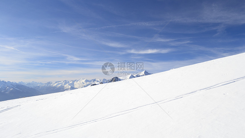 具有超光谱视图的雪坡季节山峰雪堆风景高原全景地区荒野冒险冰川图片