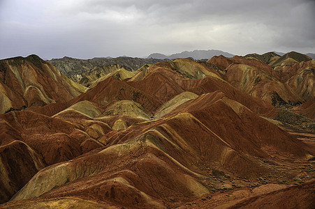 张掖七彩丹霞达克夏山红色岩石丹霞公园地质学地貌背景