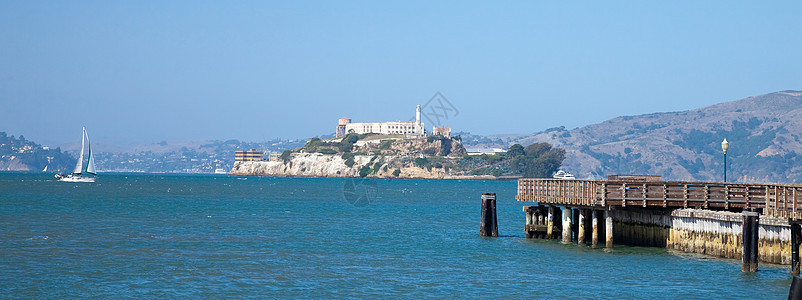 旧金山Alcatraz监狱历史性公园城市景观旅行蓝色吸引力爬坡岩石国家图片