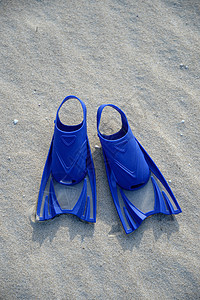 游泳工具白色娱乐闲暇塑料乐趣橡皮呼吸管运动衣服潜水图片