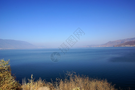 中国云南省达利Erhai湖农村爬坡道全景假期场景国家建筑学天空旅行蓝色图片