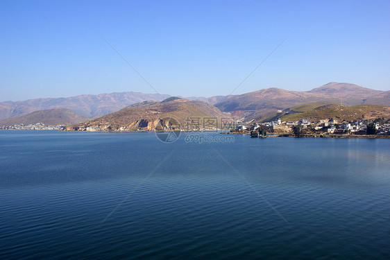 中国云南省达利Erhai湖钓鱼旅行村庄城市蓝色全景码头农村建筑学场景图片