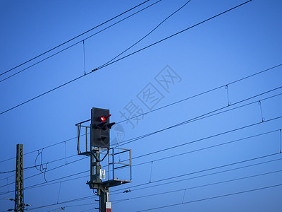 红列车信号安全天空日落车站穿越警告控制运输旅行黑色图片