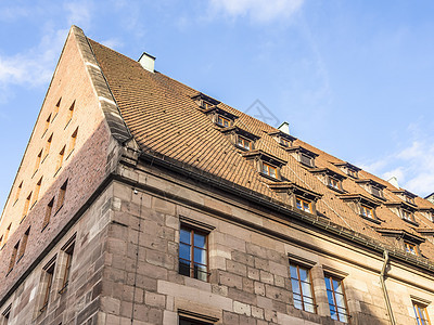 纽伦堡的屋顶景观建筑旅行历史窗户红色天空吸引力历史性城市图片