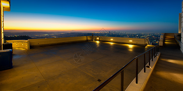 从格里菲斯天文台看的洛杉矶天文台城市目的地旅游风光阳台水平风景摄影都市图片