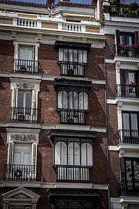 Gran 途经 马德里市的图象 其独特的拱门建筑历史性建筑学地标旅游游客奶奶雕像房子国家图片