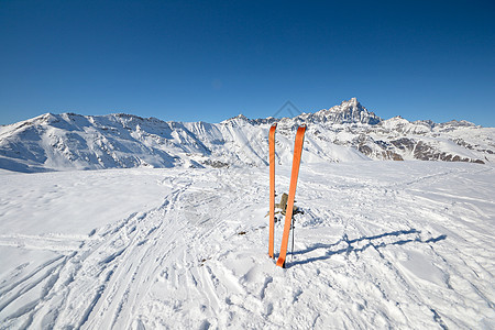 游滑雪旅行设备器材逆境风景体育荒野运动自由活动蓝色山峰图片