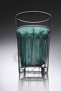 简单水玻璃 有咸度结构水图片