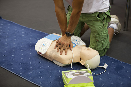 CPR培训重症讲师心脏病医疗情况应急设备示范药品医护人员图片