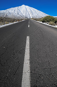 沙漠景观干旱荒野岩石全景火山孤独旅行背景图片