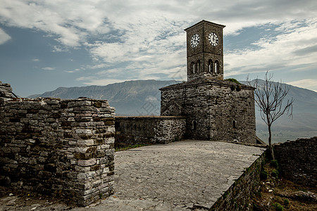 阿尔巴尼亚Gjirokastra老城的钟塔图片