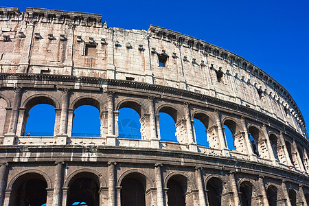 罗马的巨集斗兽场石头论坛历史性蓝色旅游柱子废墟历史天空图片