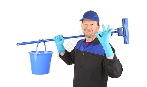 男人拿着扫帚和桶家政家庭工作服工作男性海绵手套工人女佣用具图片