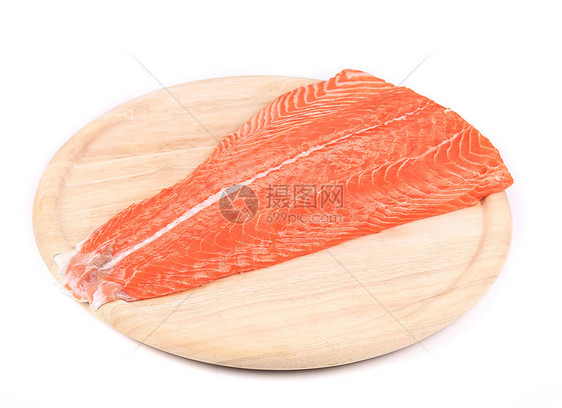 木盘上的鲑鱼片图片