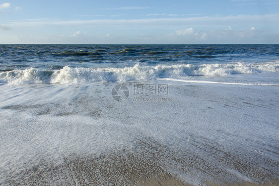 北海海滩海岸蓝色天气海景海浪旅游场景地平线风景季节图片