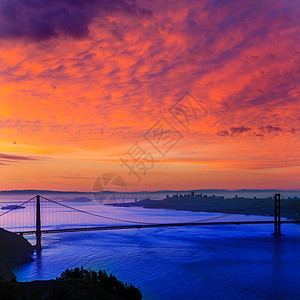 金门金门大桥 旧金山日出加利福尼亚交通市中心天际建筑学电缆蓝色景观反射天空工程图片