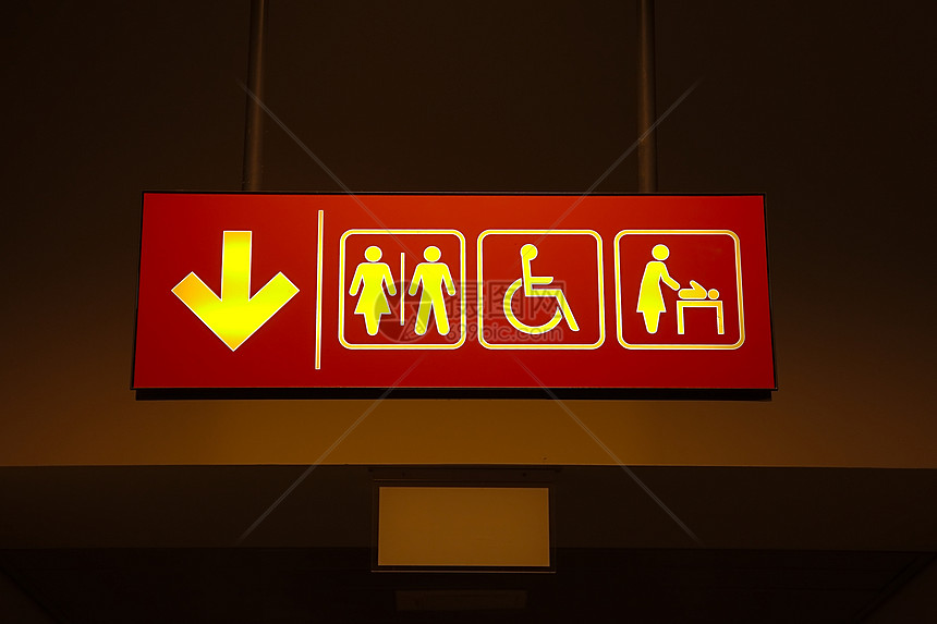 公共厕所车站辉光绅士人士卫生间女性男人性别男性走廊图片