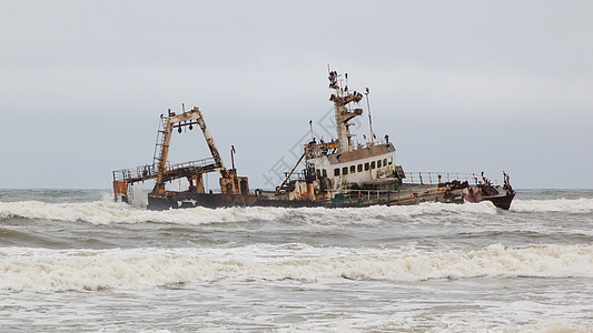 Zeila船难于2008年8月25日在纳米比亚搁浅海岸旅游海洋凹陷海滩潜水波浪潜水员动物群骨骼图片