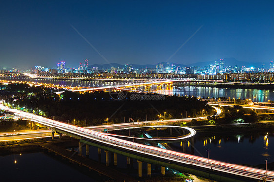 首首城市之夜大桥通道住宅建筑办公室踪迹天空市中心场景日落图片