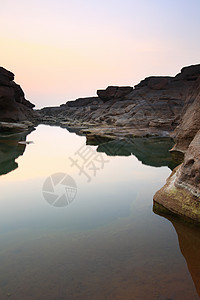 峡谷远景山沟河口胰岛鸿沟差距岩石珊瑚礁潮水沟壑图片