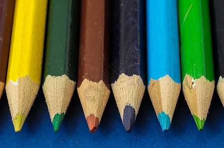新彩色笔纸学校铅笔木头画笔蓝色调色板乐器草图团体艺术家图片