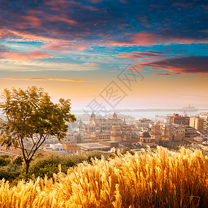 地中海海中的阿利坎特城市景象天际线景观蓝色地平线游客房屋建筑天空旅游公寓假期图片