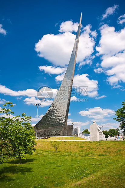 空间纪念碑征服者纪念馆建筑学蓝色白色天空太阳联盟火箭阳光建筑图片