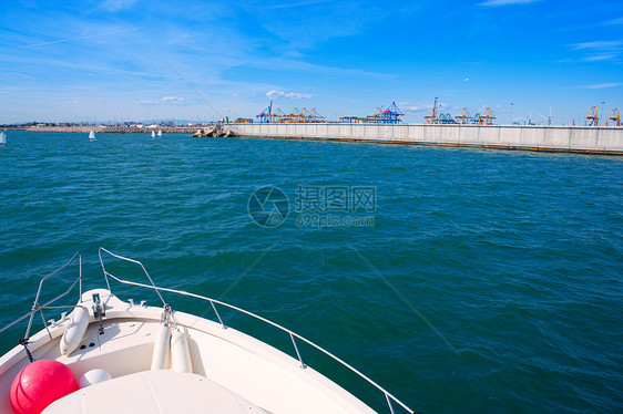 巴伦西亚市Marina和背景港口起重机卸载后勤货物城市巡航运输商业海岸出口海岸线图片