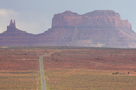 通往古迹谷的道路摄影风景沙漠目的地台面阳光地方色彩蓝色旅游图片