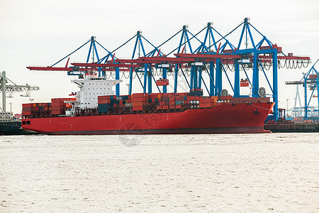 装载和卸载船舶的港口码头加载沿海海港船只基础设施建筑学进口贸易设施船运图片