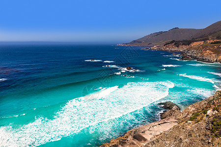 加利福尼亚海滩 蒙特里县大苏尔1号公路晴天石头蓝色天空海景旅行支撑海岸线假期海岸图片