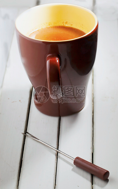 巧克力杯食物泡沫杯子咖啡液体肉桂甜点芳香白色棕色图片
