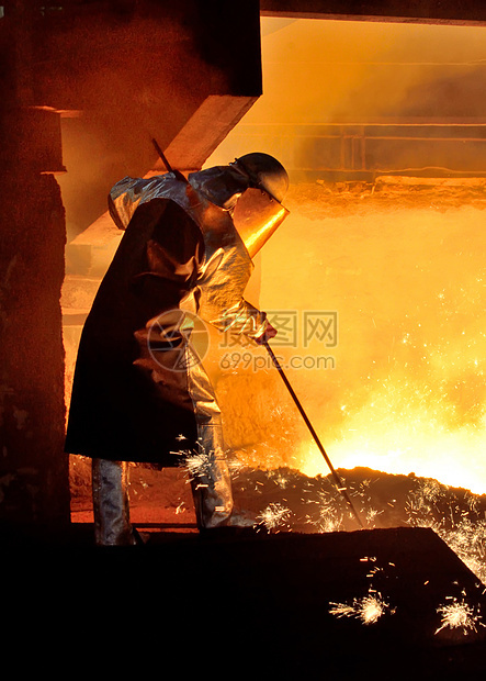 钢铁工人铸件保护铸造杯子火花液体工艺收集钢包金属图片