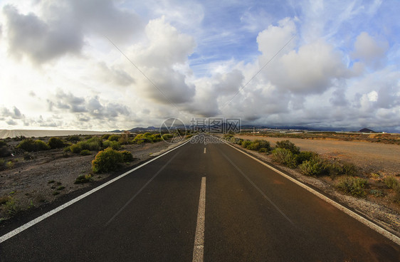 长空荒路沥青自由车道地平线路线驾驶风景运输蓝色孤独图片