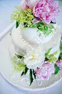 多层白色婚礼蛋糕Name图片