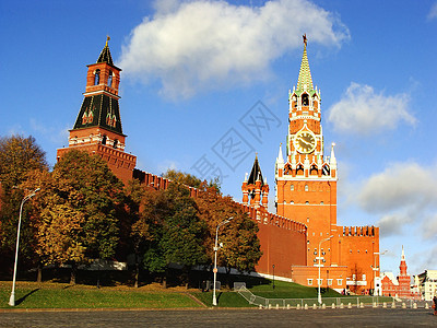 克里姆林宫墙和斯帕斯斯卡雅塔 俄罗斯莫斯科城市全景风景纪念碑蓝色教会纪念馆大教堂游客天际图片
