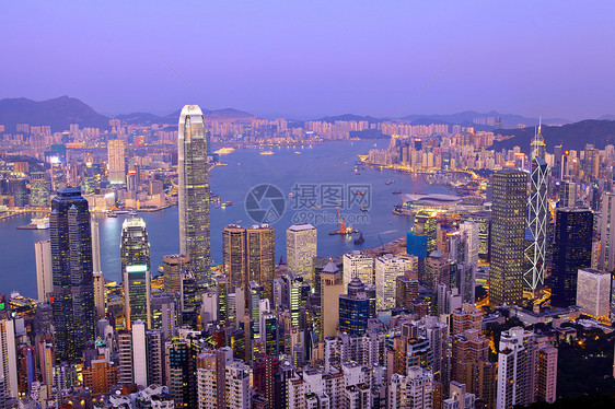 香港晚上摩天大楼城市中心景观地标市中心经济办公室港口建筑图片