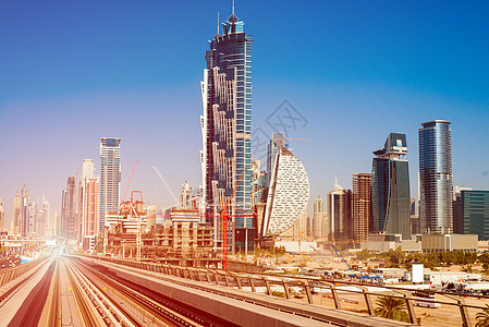 迪拜现代地铁线路车站街道建筑学速度景观旅行城市运输天空摩天大楼图片