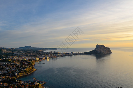 Calpe 海湾高角度水平海岸阳光晴天支撑观点海洋背景图片