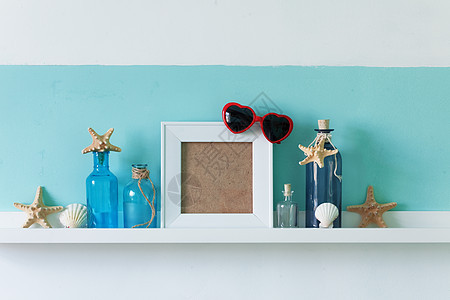 夏季内装饰贝壳照片玻璃热带星星蓝色软木房间架子记忆图片