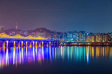 首尔市汉河晚上图片
