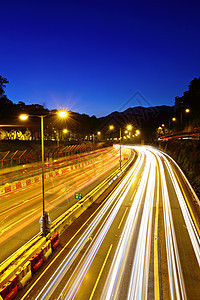 夜间城市高速公路图片