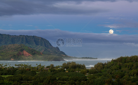 考艾岛哈纳莱伊全景月亮绿色戏剧性帕里海岸山脉支撑海景天堂热带图片