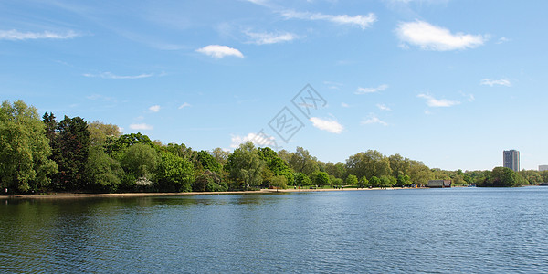 伦敦蛇角湖公园王国波浪草地全景液体绿色花园植被蓝色图片